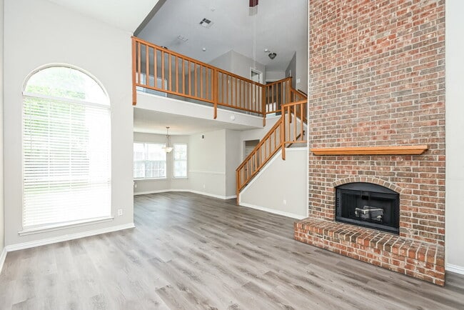 Photo - 4327 Meriden Ct