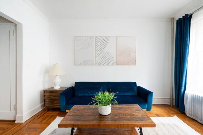 Photo - 405 E 61st St Unidad FL2-ID1021918P