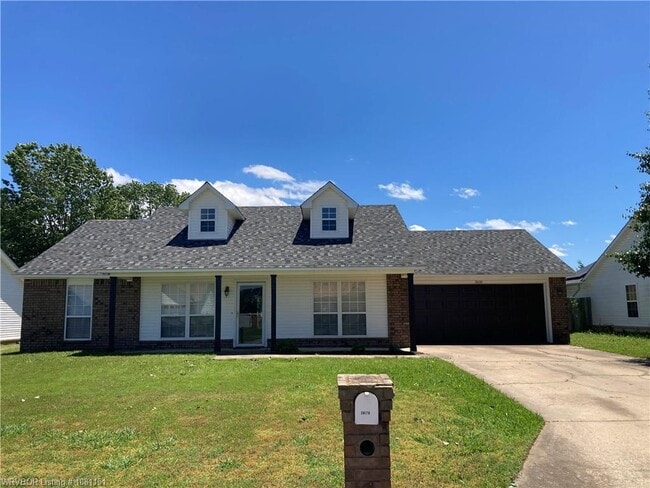 Photo - 2020 Palomino Dr House