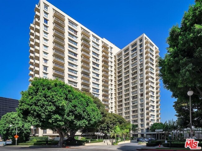 Building Photo - 2170 Century Park E Unit 1601
