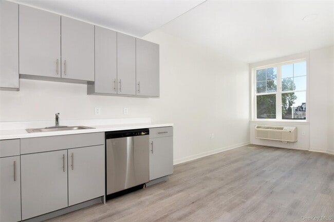 Building Photo - 56 Prospect St Unit 306 Rental