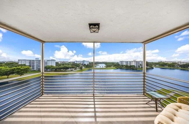 Building Photo - 3095 N Course Dr Unit 811