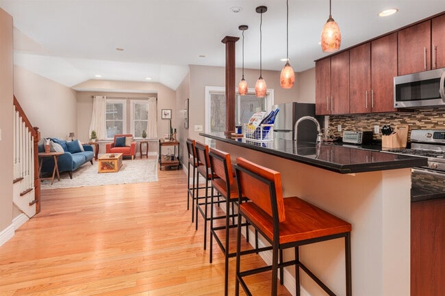 Building Photo - 17 S Franklin St