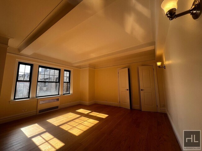 Photo - Christopher Street Unit 4K