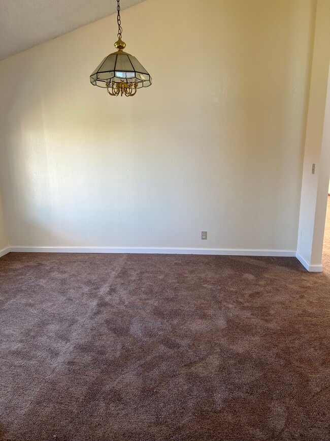 Photo - 1879 Pheasant Dr