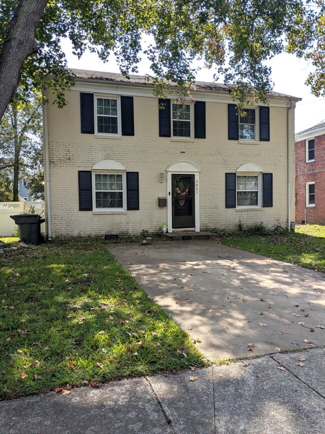 Building Photo - 3802 Roads View Ave Rental