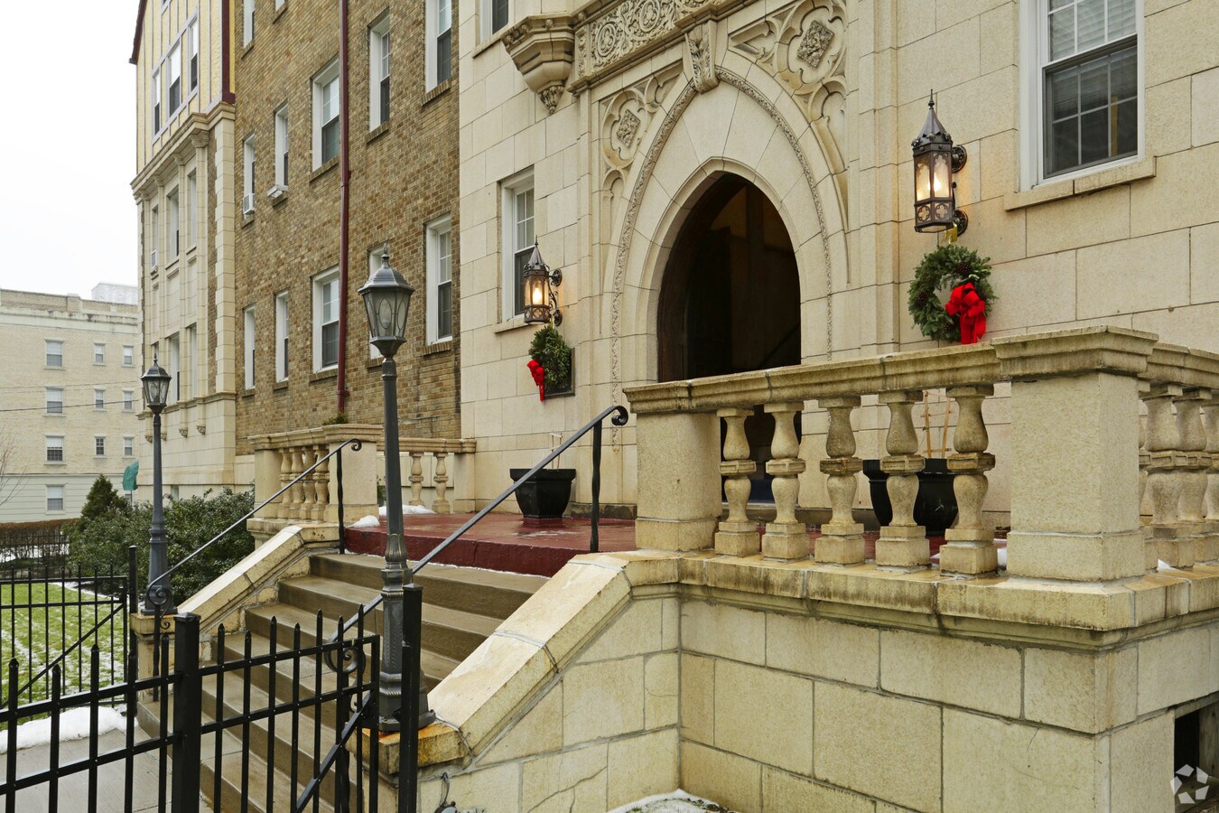 Bayard Manor - Bayard Manor