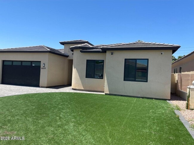 Photo - 6824 N 14th St