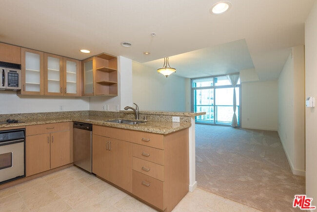Photo - 13700 Marina Pointe Dr Unit 1115