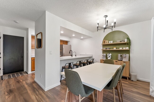 Photo - 2241 10th St