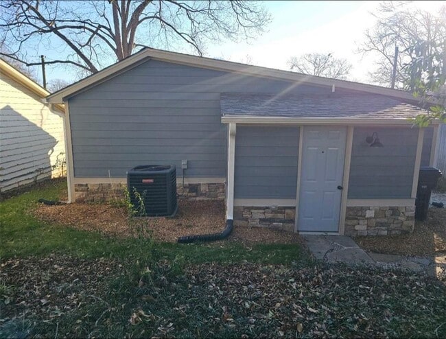 Photo - 7 N Annie St