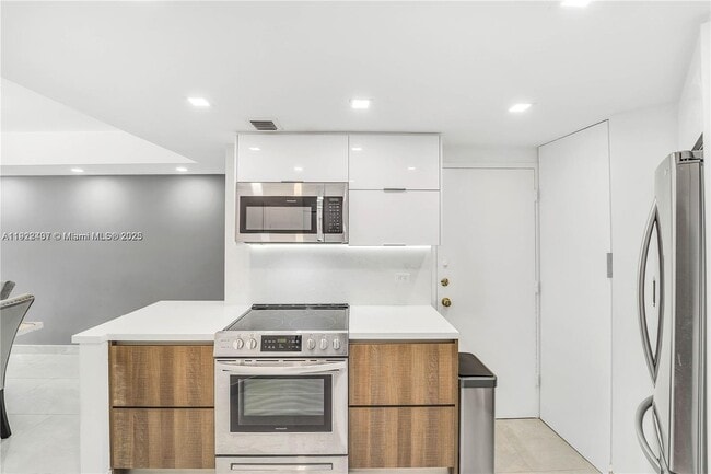 Photo - 999 Brickell Bay Dr Unit 711