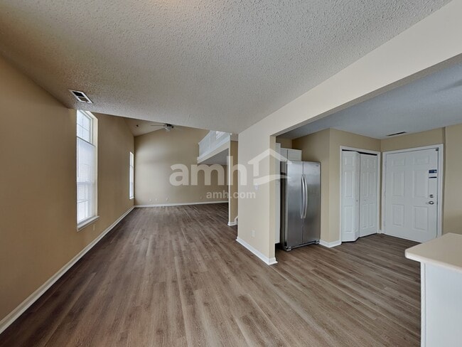 12132 Roundtree Rd
