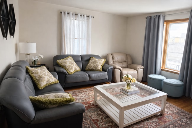 Building Photo - 60 Chambers St