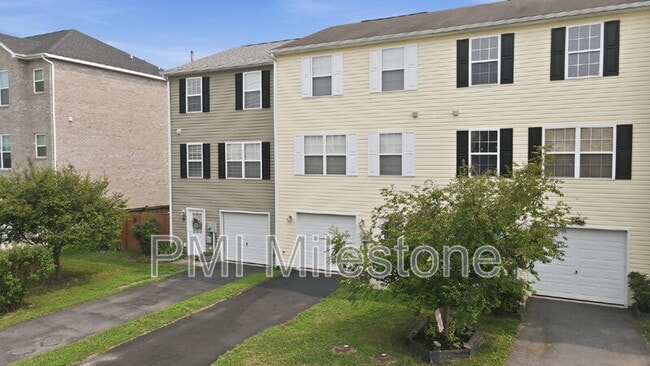 Photo - 75 Foal Ln