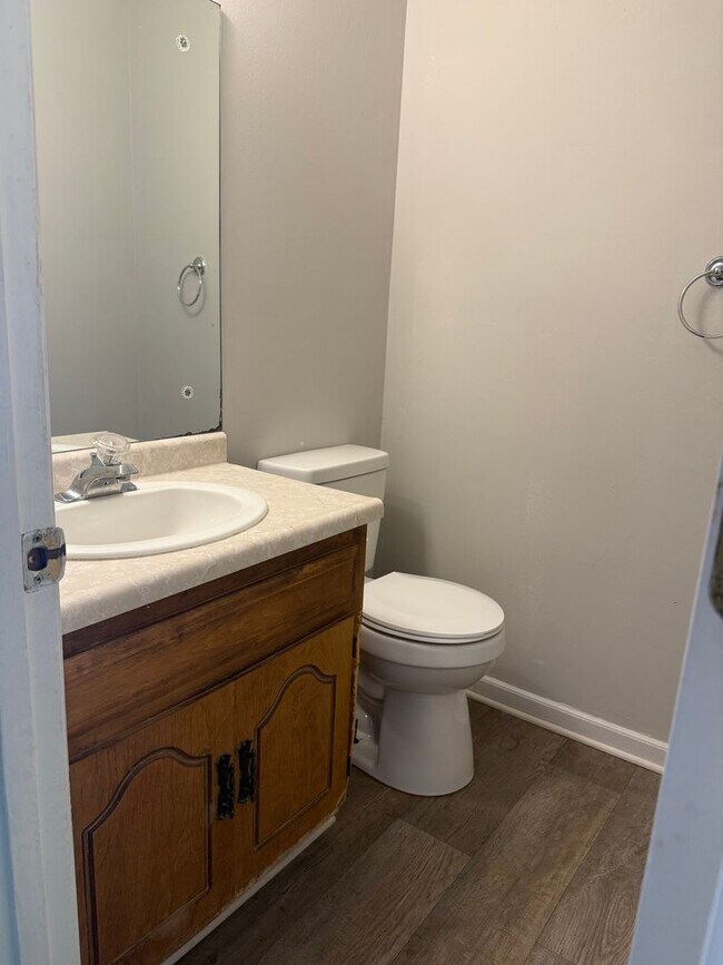 Photo - 208 Highland Park Dr Unit 210