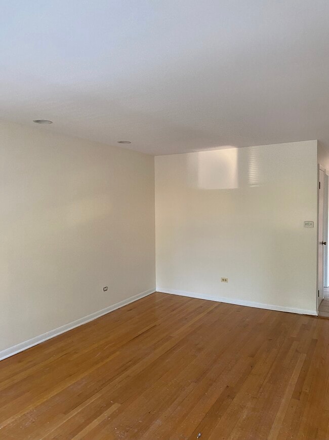 Photo - 3734 Ridgeland Ave Unidad 2