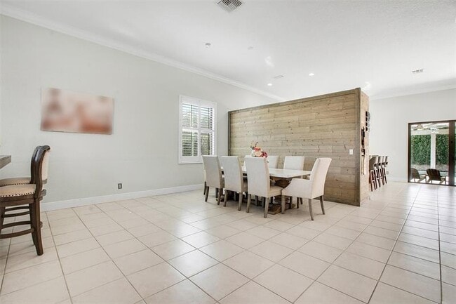 Photo - 10918 NW 56th Ct