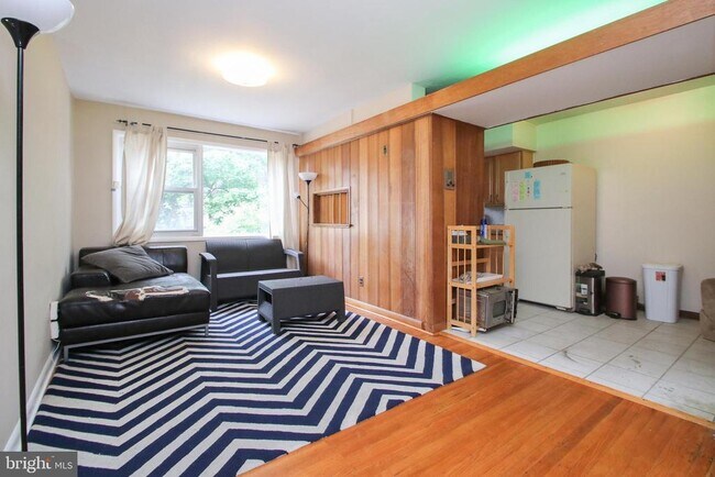 Photo - 2734 W Country Club Rd