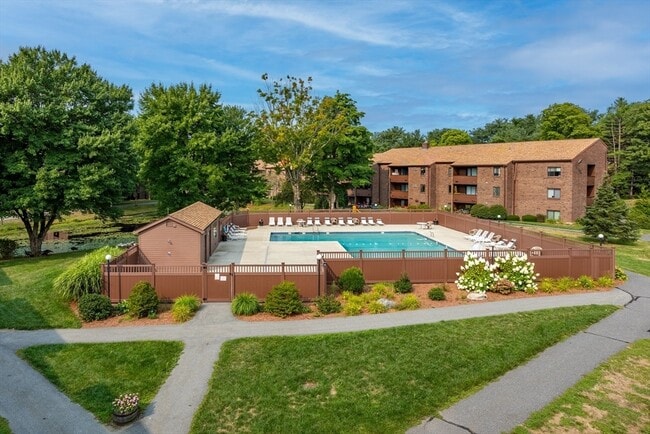 Building Photo - 19 Davis Rd Unit C2 Rental