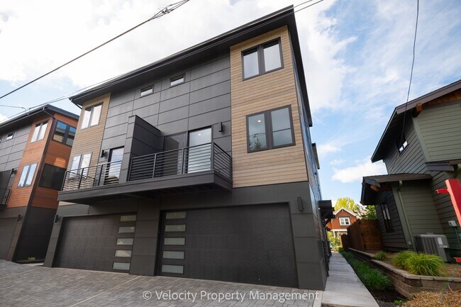 Photo - Luxury Westside Townhome!