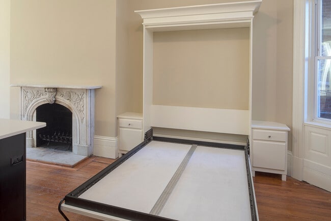 Custom Murphy Bed retracts when not in use - 1323 Eutaw Pl Unit 1 - Lafayette