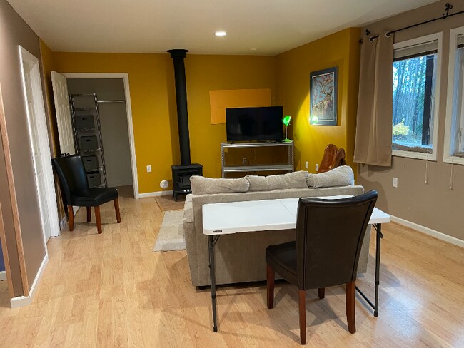 Photo - 1 Farmers Loop Rd Unit Studio