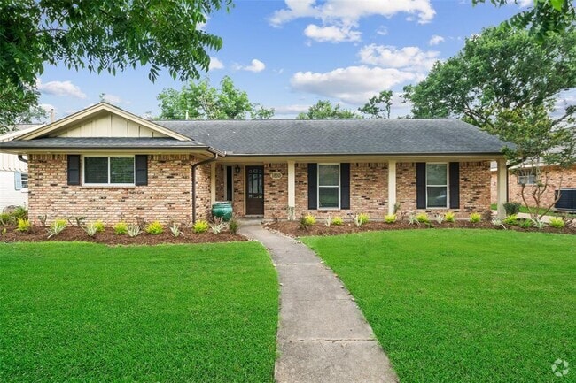 Building Photo - 1810 Droxford Dr Rental