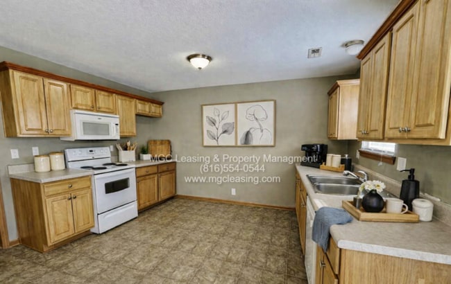 Photo - Charming Duplex in Pleasant Hill, MO – Your Perfect Home is Waiting for you to Tour Today!