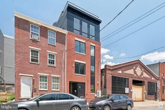 Building Photo - 1437 Parrish St Rental