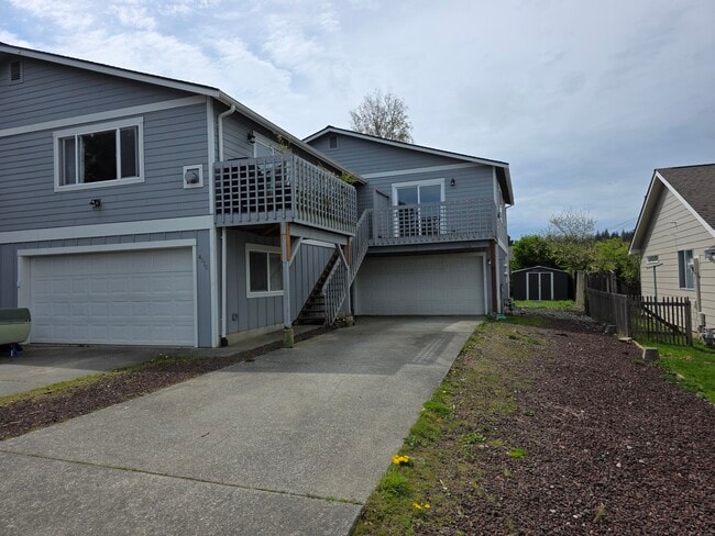 Photo - 4010 L Ave Unit B