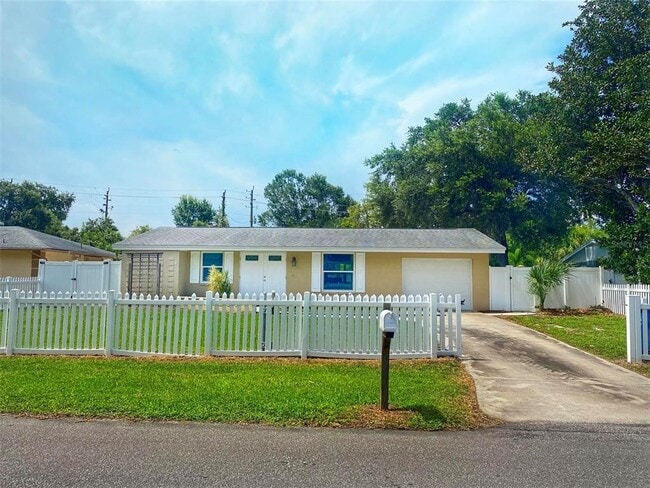 Photo - 1110 Carmella Cir House