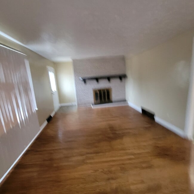 Photo - Great South Emerson 2BR/1BA House for RENT!