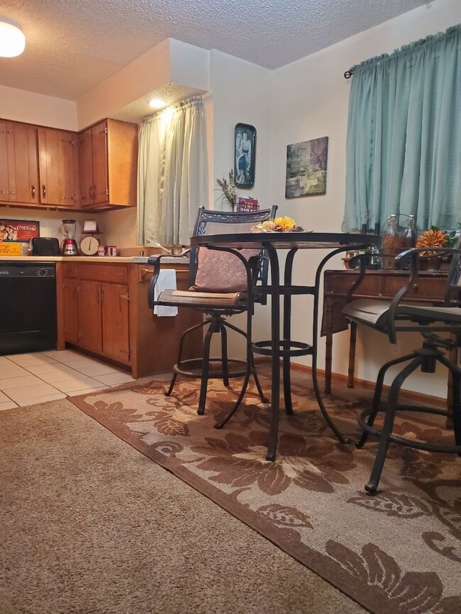 Photo - Adrian/Navarre Duplexes Unidad Navarre - 602