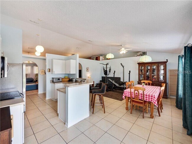 Photo - 709 Del Prado Dr