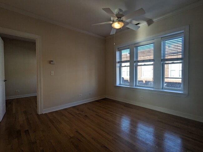 Building Photo - 3243 N Clifton Ave Unit 3244-W2