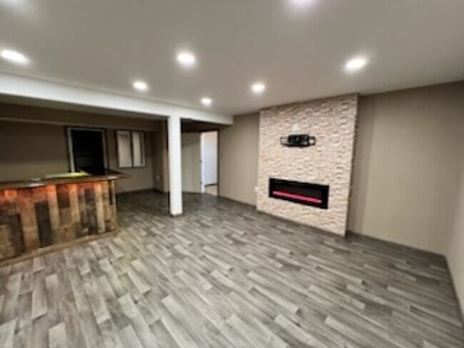 Photo - 1309 8th St NW