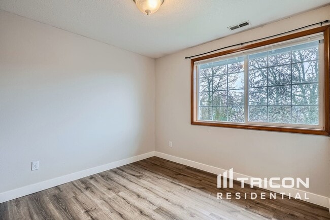 Photo - 16209 NE 12th St