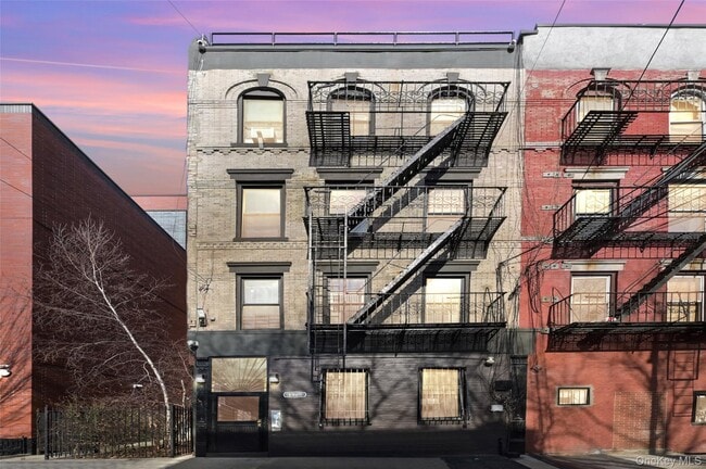 Building Photo - 1965 Bergen St Unit 3B