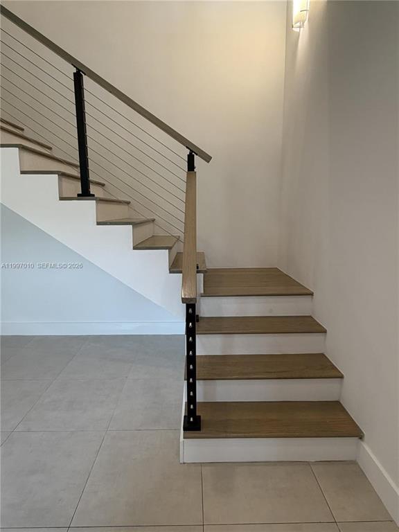 Photo - 540 SW 6th Ave