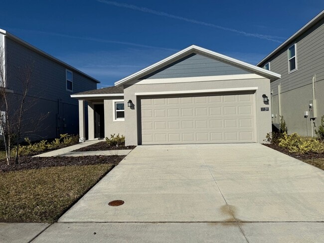 Photo - Beautiful 3 bedroom 2 bathroom house