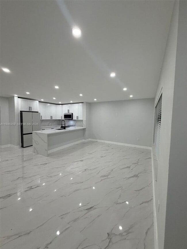 Photo - 1085 NW 191st St