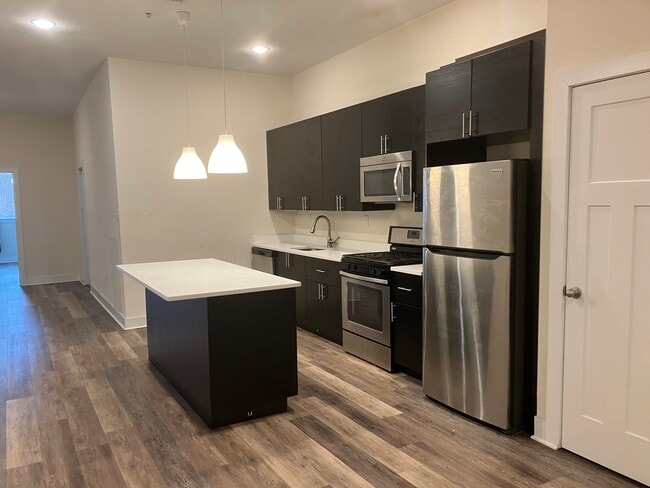 Photo - 420 Gaskill St Unit 2FR