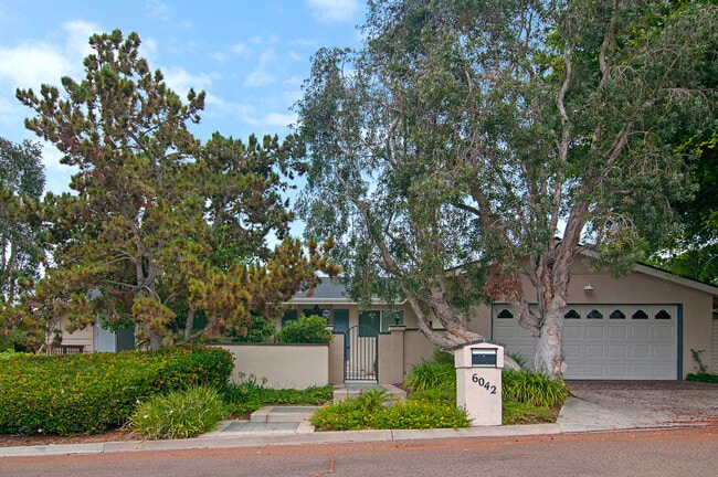 LIVE IN LA JOLLA! LOVELY LA JOLLA HOME WI... - LIVE IN LA JOLLA!  LOVELY LA JOLLA HOME WI...