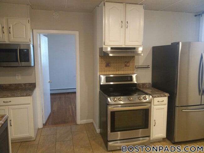 Building Photo - 823 Dorchester Ave Rental