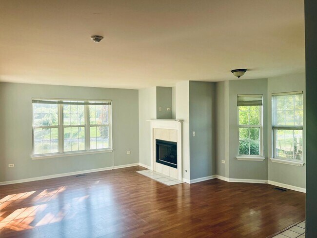 Photo - 2947 Rutland Cir