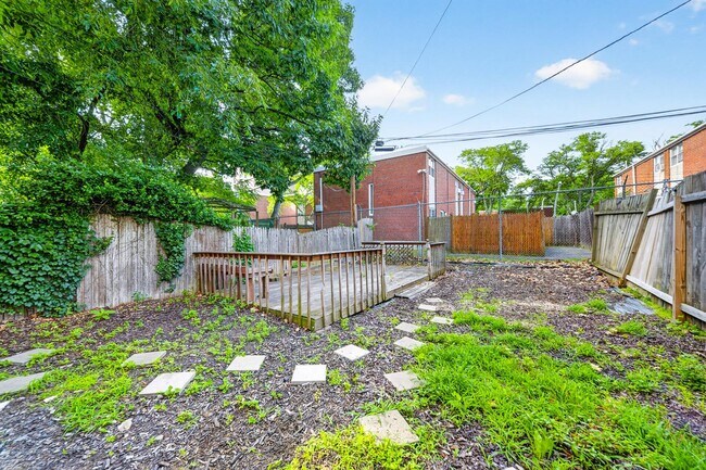 38 Catawba St Unit 38 Catawba St