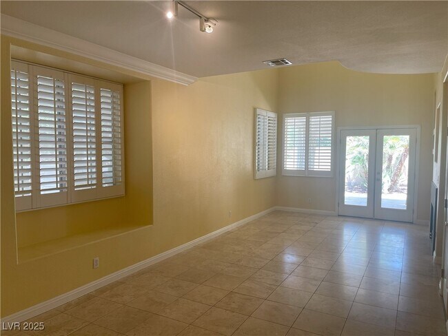 Photo - 1136 Scenic Crest Dr