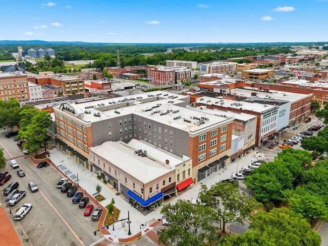 Neel's Lofts