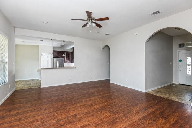 Photo - 2623 Buffalo Run